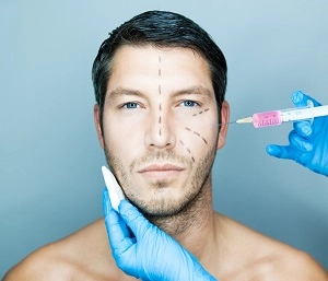 Filler-Behandlung bei einem Mann in Wien